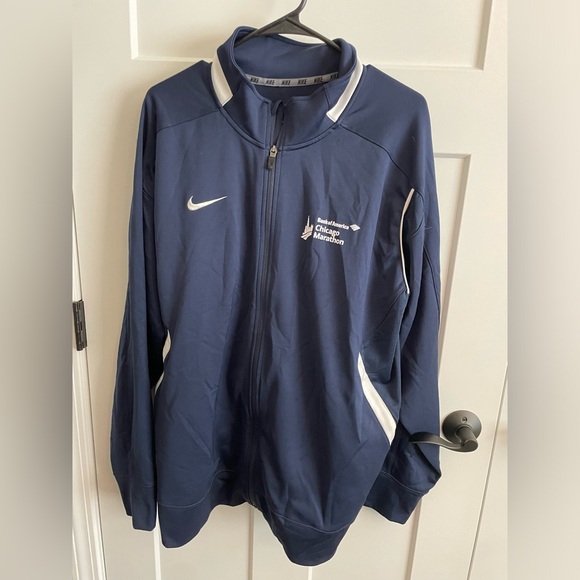 Men’s, dri-fit, Nike, XL, zip up. Chicago marathon, jacket. Fitness, athletic - Picture 5 of 7